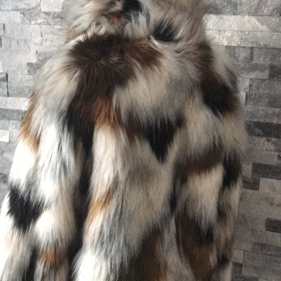 For Fox’s Sake - Fun NOT A real FOX Jacket - Picture 2 of 3